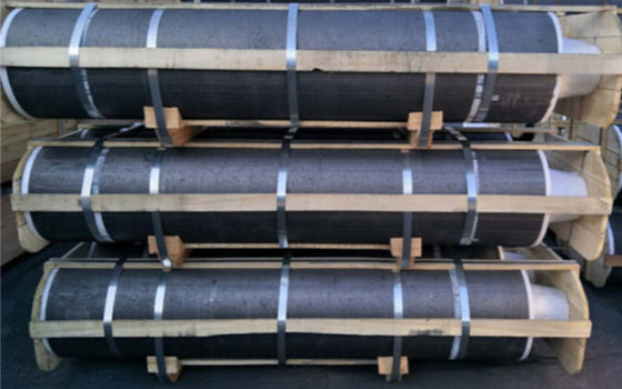 Approbation de la longueur CCIC de la barre 1500-2100mm d'électrode en graphite de la puissance ultra élevée UHP