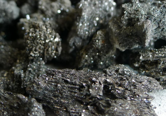 Le carbure de silicium non métallique de minerais de 1-10MM poudre abrasif la dureté élevée