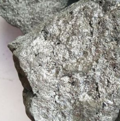 Silicium à haute teneur en carbone 65 % de scories métalliques de silicium 10-50 mm